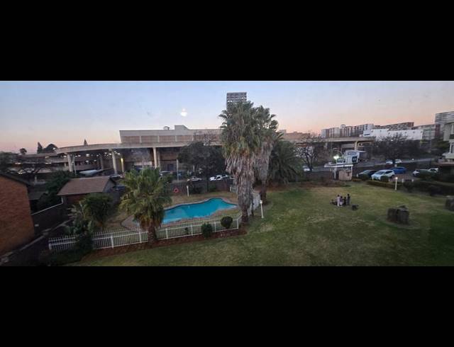 1 BEDROOM APARTMENT FOR SALE IN BEDFORD GARDENS
